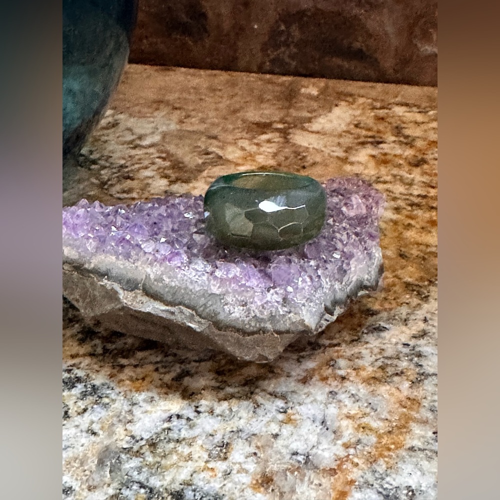 Solid Carved Green Agate Dome Stone Ring